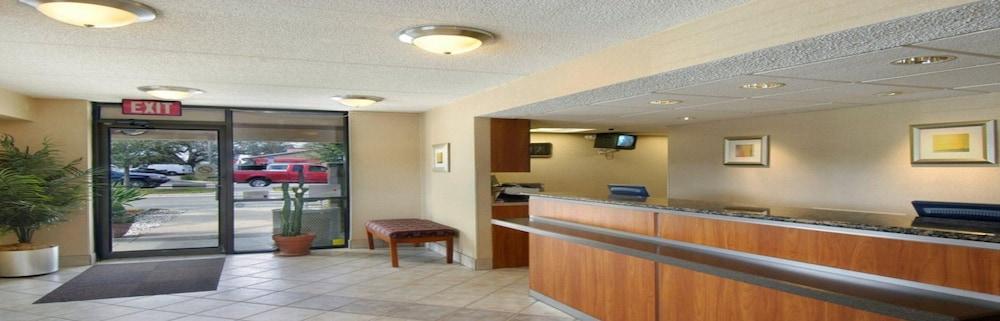 Red Roof Inn Tampa Fairgrounds - Casino Mango Εξωτερικό φωτογραφία